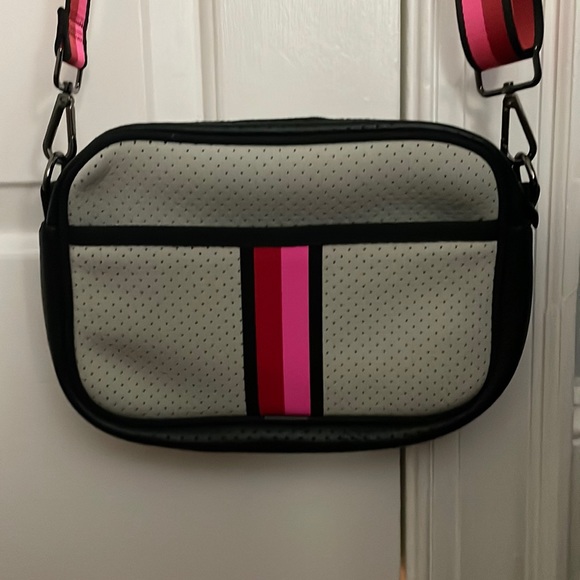 Cute little shoulder bag - Picture 1 of 3